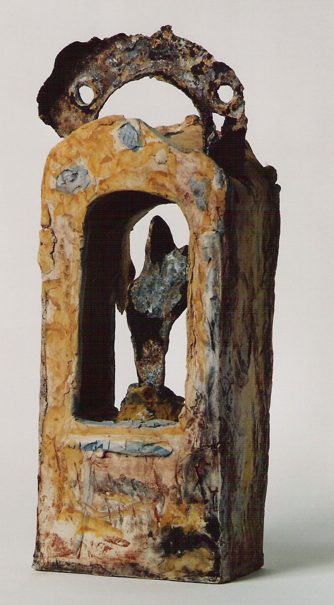 Athena keramiek en ijzer ca.28 x 20 x 17 cm, 2006